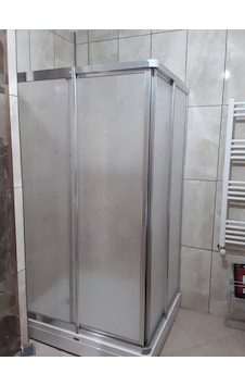 Tekneli Plastik Camlı Duşakabin Nd303 Gümüş Tekneli Plastik Camlı Duşakabin Nd303 Gümüş