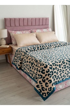 Zümrüt Çift Kişilik Leopar Desenli Pelüş Battaniye 180x230 Cm Çok Renkli
