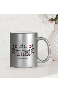 Kişiye Özel Yılın En Iyi Teyzesi Gümüş Yaldızlı Kupa Bardak Kişiye Özel Yılın En Iyi Teyzesi Gümüş Yaldızlı Kupa Bardak