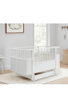 Tommybaby Bella Büyüyen Beşik Karyola 80x130 Beşik Sallanabilir Modeli Beyaz Tommybaby Bella Büyüyen Beşik Karyola 80x130 Beşik Sallanabilir Modeli Beyaz