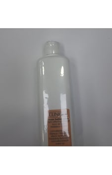 Clinique Even Better Glow Fondöten Wn04 200 ML Clinique Even Better Glow Fondöten Wn04 200 ML