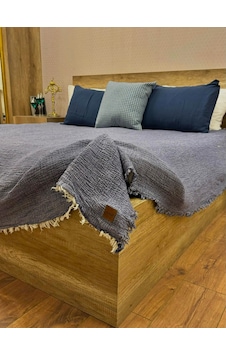 Denim Mavi 4 Katlı Çift Taraflı Çift Kişilik Müslin Battaniye %100 Pamuk 230x240 Cm Koyu Mavi Denim Mavi 4 Katlı Çift Taraflı Çift Kişilik Müslin Battaniye %100 Pamuk 230x240 Cm Koyu Mavi