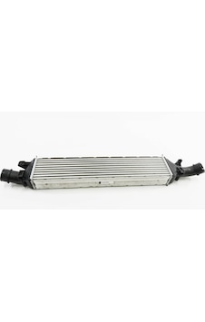 Behr Cı 35 000s Radyatör Intercool Vw Q3 Behr Cı 35 000s Radyatör Intercool Vw Q3
