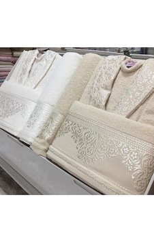 Fiesta Aile Bornoz Seti 6 Parça Kutulu Bej Fiesta Aile Bornoz Seti 6 Parça Kutulu Bej