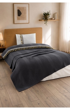 3 Parça Tek Kişilik Püskül Dantelli Pike Takımı - Havuzlu Pike Seti - 160x220 Cm - Antrasit 3 Parça Tek Kişilik Püskül Dantelli Pike Takımı - Havuzlu Pike Seti - 160x220 Cm - Antrasit