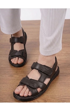 Beren Erkek Hakiki Deri Siyah Çift Cırtlı Ortopedik Taban Burnu Açık Günlük Sandalet Beren Erkek Hakiki Deri Siyah Çift Cırtlı Ortopedik Taban Burnu Açık Günlük Sandalet