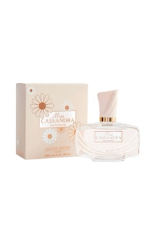 Miss Cassandra Edp Kadın Parfüm 100 Ml 3.3 Fl.oz Çiçeksi Miss Cassandra Edp Kadın Parfüm 100 Ml 3.3 Fl.oz Çiçeksi