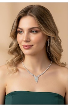 Kolye Ve Küpe Düğün, Kına, Nişan Gelin Taşlı 2'li Takı Seti Gümüş Kolye Ve Küpe Düğün, Kına, Nişan Gelin Taşlı 2'li Takı Seti Gümüş