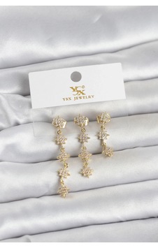 Mey İthalat Pirinç Gold Renk Sıralı Kutup Yıldızı Model 3'lü Kadın Küpe Çok Renkli Mey İthalat Pirinç Gold Renk Sıralı Kutup Yıldızı Model 3'lü Kadın Küpe Çok Renkli