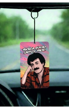 Dünyayı Garipler Müslüm Gürses Tasarımlı Oto Kokusu