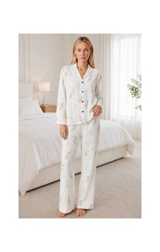 Fit Women Kadın Desenli Beyaz Pijama Takımı 4674 Fit Women Kadın Desenli Beyaz Pijama Takımı 4674