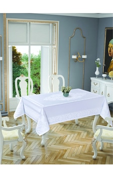 Jumbo Jakar Pano Desen Leke Tutmaz Jakarlı 150x220 Cm Lüks 8 Kişilik Masa Örtüsü Beyaz Jumbo Jakar Pano Desen Leke Tutmaz Jakarlı 150x220 Cm Lüks 8 Kişilik Masa Örtüsü Beyaz