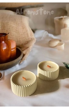 Kase İçinde 2'li Vanilya Kokulu Mum Set Çok Renkli Kase İçinde 2'li Vanilya Kokulu Mum Set Çok Renkli