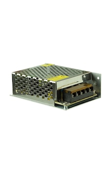 Powermaster 12V 5 A Metal Kasa Güvenlik Kamerası Adaptörü Powermaster 12V 5 A Metal Kasa Güvenlik Kamerası Adaptörü