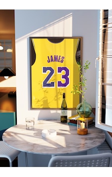 Lebron James La Lakers 23 Forma Tasarımlı Tablo Poster Siyah Çerçeveli Lebron James La Lakers 23 Forma Tasarımlı Tablo Poster Siyah Çerçeveli