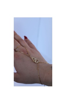Kadın Gold Model Zirkon Taşlı Kalp Detaylı Çelik Şahmeran Günlük Ve Özel Gün Kullanıma Uygun Sarı Sarı Kadın Gold Model Zirkon Taşlı Kalp Detaylı Çelik Şahmeran Günlük Ve Özel Gün Kullanıma Uygun Sarı Sarı
