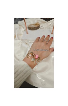 Çelik Bileklik Charm Ve Zirkon Taş İşlemeli Tasarim Gold Gold Çelik Bileklik Charm Ve Zirkon Taş İşlemeli Tasarim Gold Gold