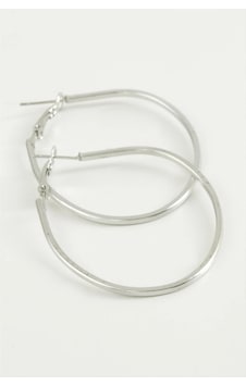 Oval Halka Küpe 5 Cm Resimdeki Oval Halka Küpe 5 Cm Resimdeki