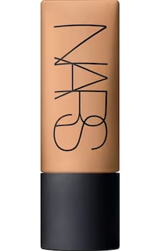 Nars Soft Matte Complete Valencia Mat Bitişli Fondöten Nars Soft Matte Complete Valencia Mat Bitişli Fondöten