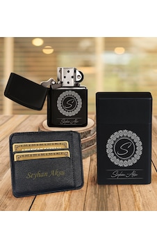 Bk Kişiye Özel İsimli Kartlık Siyah Metal Sigara Tabakası Benzinli Çakmak Seti - 2 Kobitmeyen37232 Bk Bk Kişiye Özel İsimli Kartlık Siyah Metal Sigara Tabakası Benzinli Çakmak Seti - 2 Kobitmeyen37232 Bk