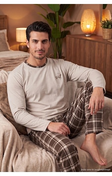 Buratti Pamuklu Regular Fit Bisiklet Yaka Ekoseli Pijama Takımı Erkek Pijama Takımı 6574001 Bej Buratti Pamuklu Regular Fit Bisiklet Yaka Ekoseli Pijama Takımı Erkek Pijama Takımı 6574001 Bej