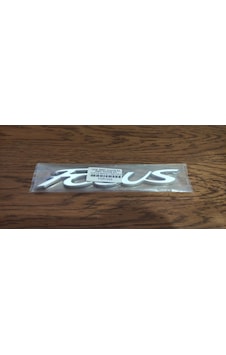 Focus 3/3.5 2011-2018 Arka Bagaj Kapağı Focus Yazısı Arması 8400b A Kalite Oem İthal Focus 3/3.5 2011-2018 Arka Bagaj Kapağı Focus Yazısı Arması 8400b A Kalite Oem İthal