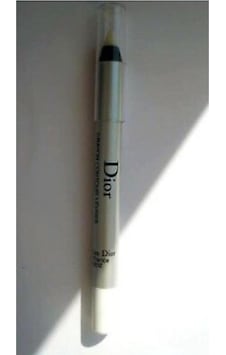 Christian Dior Crayon Contour Lipliner Pencil 001 Christian Dior Crayon Contour Lipliner Pencil 001
