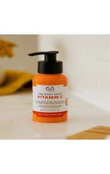 The Body Shop Vitamin C Likit Peeling 100 ML The Body Shop Vitamin C Likit Peeling 100 ML