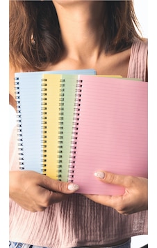 Dream Notes 4 Farklı Renk Çizgili A5 Defter Seti Sarı - Pembe - Mavi - Yeşil Dream Notes 4 Farklı Renk Çizgili A5 Defter Seti Sarı - Pembe - Mavi - Yeşil