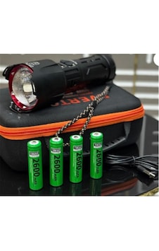 Everton Rt-t709 Çantalı Metal Fener 60w 6000 Lümen Led Gösterge 4-2600 Mah Şarjlı Pil Zoomlu Everton Rt-t709 Çantalı Metal Fener 60w 6000 Lümen Led Gösterge 4-2600 Mah Şarjlı Pil Zoomlu