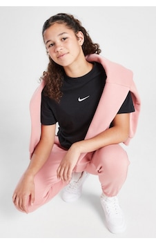 Nike G Nsw Tee Essntl Ss Boxy Siyah Kız Çocuk Tişört Nike G Nsw Tee Essntl Ss Boxy Siyah Kız Çocuk Tişört