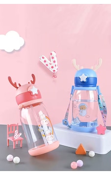 Geyik Figürlü Pipetli Taşıma Askılı Çocuk Matarası 500 Ml Sevimli Karışık Geyik Figürlü Pipetli Taşıma Askılı Çocuk Matarası 500 Ml Sevimli Karışık