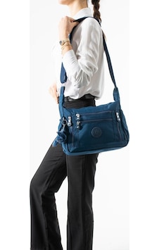 Baginn Klinkır Hafif Yağmur Geçirmez Kadın Postacı Çanta Çok Cepli 30 20 Cm Omuz Çantası 571 Collection Lacivert Baginn Klinkır Hafif Yağmur Geçirmez Kadın Postacı Çanta Çok Cepli 30 20 Cm Omuz Çantası 571 Collection Lacivert