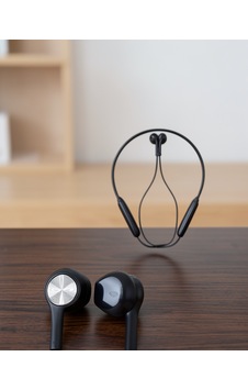 Kablolu Boyun Askılı Dijital Göstergeli Bluetooth Kulaklık 60 Saat Kablolu Boyun Askılı Dijital Göstergeli Bluetooth Kulaklık 60 Saat