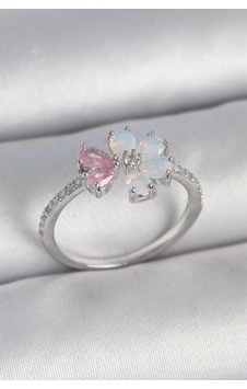 Pirinç Gümüş Renk Beyaz Mineli Pembe Zirkon Taşlı Çiçek Model Kadın Yüzük Renkli Pirinç Gümüş Renk Beyaz Mineli Pembe Zirkon Taşlı Çiçek Model Kadın Yüzük Renkli