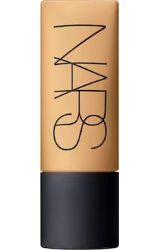 Nars Soft Matte Complete Stromboli Mat Bitişli Fondöten Nars Soft Matte Complete Stromboli Mat Bitişli Fondöten