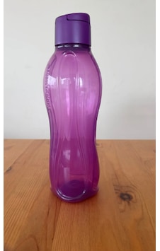 Tupperware Eko Şişe 1 Litre Mor Tupperware Eko Şişe 1 Litre Mor