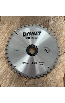 Dewalt Elmas 235mm Sunta Kesme Mdf Ahşap Kesme Testeresi 40diş Dewalt Elmas 235mm Sunta Kesme Mdf Ahşap Kesme Testeresi 40diş