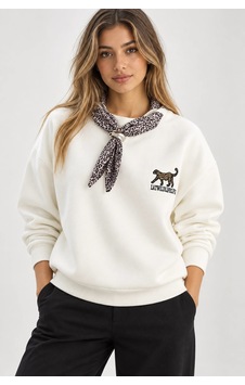 Mevese Bisiklet Yaka Nakışlı Kadın Sweatshirt - Üç İplik Şardonlu Oversize Şık Tasarım - Beyaz Mevese Bisiklet Yaka Nakışlı Kadın Sweatshirt - Üç İplik Şardonlu Oversize Şık Tasarım - Beyaz
