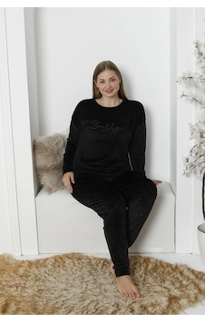 Pijamoni Kadın Büyük Beden Yumuşak Kadife K. Siyah Pijama Takımı Koyu Siyah Pijamoni Kadın Büyük Beden Yumuşak Kadife K. Siyah Pijama Takımı Koyu Siyah