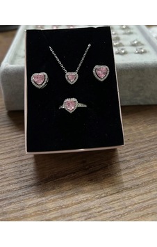 Byantep Pembe Kalpli Kolye +küpe+ Yüzük Set Gri Byantep Pembe Kalpli Kolye +küpe+ Yüzük Set Gri