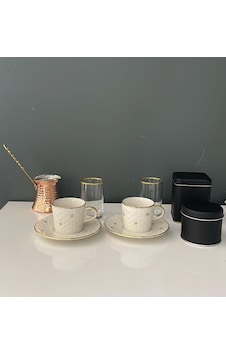Decorıum Yıldızlı Altın 9 Parça Kahve Fincan Takımı Altın Decorıum Yıldızlı Altın 9 Parça Kahve Fincan Takımı Altın