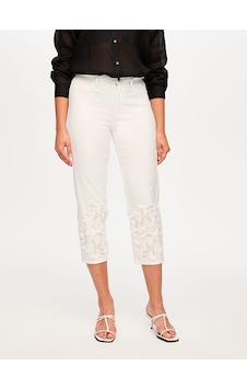 Faik Sönmez Paçası Nakış Ve Boncuk Detaylı Straight Fit Jean Capri S26jcp006 Us26jcp00673 Ekru Faik Sönmez Paçası Nakış Ve Boncuk Detaylı Straight Fit Jean Capri S26jcp006 Us26jcp00673 Ekru