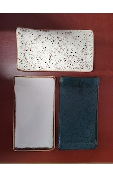 Konak Züccaciye Dikdörtgen Sunumluk 22x12 Reaktiv Ucu Kalkık Çok Renkli Konak Züccaciye Dikdörtgen Sunumluk 22x12 Reaktiv Ucu Kalkık Çok Renkli