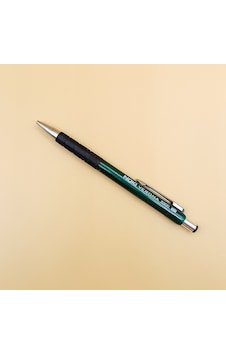 Noki Verona 8900 0.7 Mm Uçlu Kalem Kauçuk Tutuşlu Metal Klipsli Yeşil Noki Verona 8900 0.7 Mm Uçlu Kalem Kauçuk Tutuşlu Metal Klipsli Yeşil