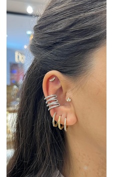 Dört Sıra Taşlı Silver Kıkırdak Küpe Çok Renkli Dört Sıra Taşlı Silver Kıkırdak Küpe Çok Renkli