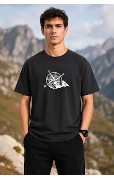 Tarzyeri Erkek Outdoor Pusula Dağ Baskılı Kısa Kollu Oversize T-shirt - Siyah Tarzyeri Erkek Outdoor Pusula Dağ Baskılı Kısa Kollu Oversize T-shirt - Siyah