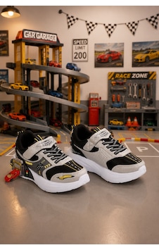 Mini Bonito Erkek Çocuk Ortopedik Garaj Tabanlı Spor Ayakkabı Çift Metal Arabalı Tasarım Gri Mini Bonito Erkek Çocuk Ortopedik Garaj Tabanlı Spor Ayakkabı Çift Metal Arabalı Tasarım Gri