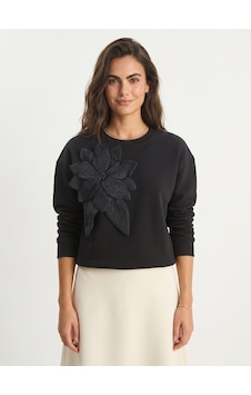 Onloox Kadın Siyah Siyah Pamuklu Bisiklet Yaka Üç İplik Şardonlu Çiçek Aksesuarlı Sweatshirt Onloox Kadın Siyah Siyah Pamuklu Bisiklet Yaka Üç İplik Şardonlu Çiçek Aksesuarlı Sweatshirt