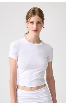 Los Ojos X Melodi Beyaz Bedene Oturan Tişört Short Fitted Beyaz Beyaz Los Ojos X Melodi Beyaz Bedene Oturan Tişört Short Fitted Beyaz Beyaz